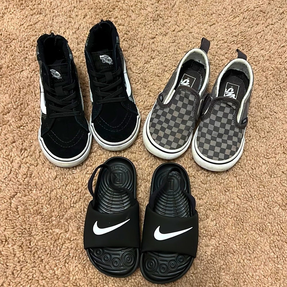 Lot of toddler shoes